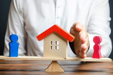 Astuces Infaillibles pour Échapper aux Droits de Succession sur Votre Bien Immobilier